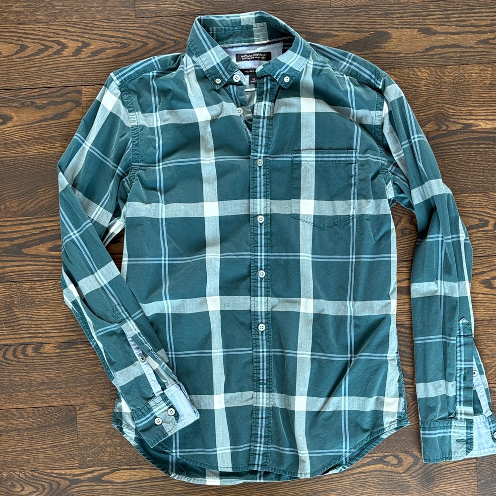 Banana Republic Men's Teal Plaid Button Down Shirt